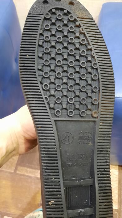 Женские сапоги резиновые