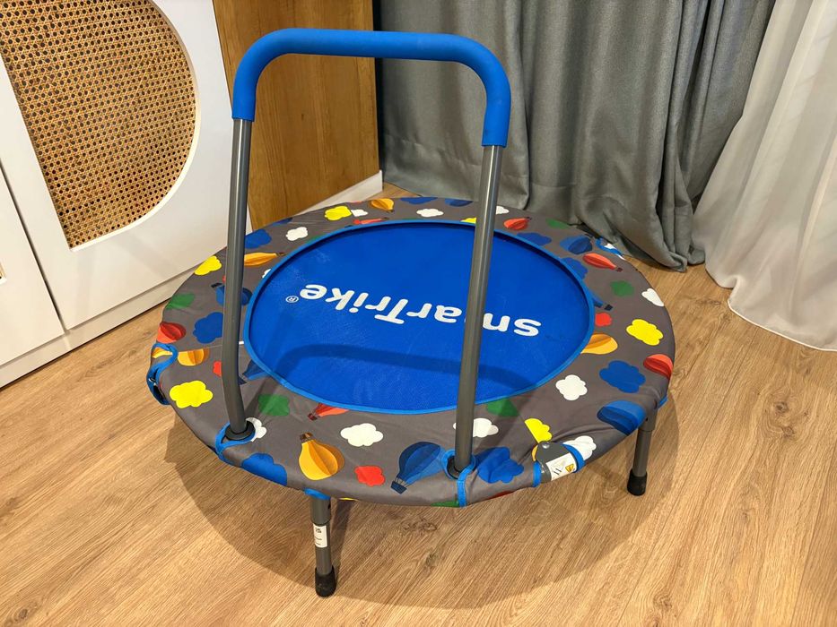 Trambulină Activity Center 3-in-1 smarTrike pliabilă rotundă cu mâner