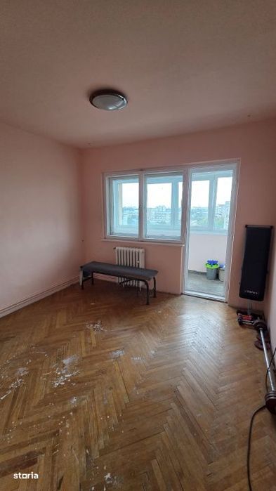 Apartament 4 camere de vanzare – Micro 15