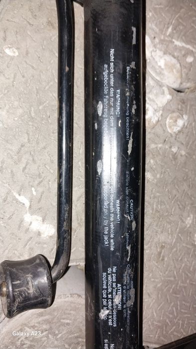 Домкрат на мерседес