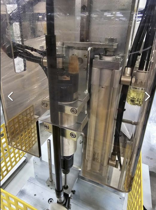 Автоматична винтонавивна машина URBAN DS 1700 за дограма