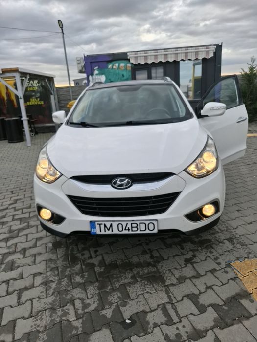 Vând Hyundai ix35