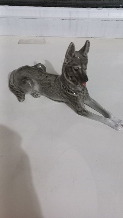 Продам статуэтки