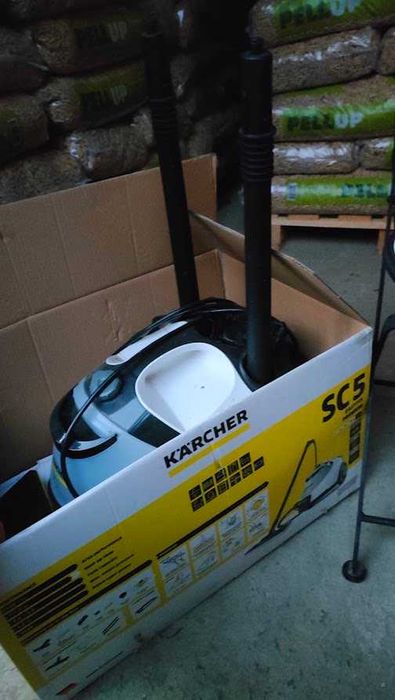 Aparat de curatat cu abur multifunctional Karcher SC 5 EasyFix Iron Plug, 1.512-660.0, 2250 W, 4.2 bari, rezervor 1.5 L, Funcie VapoHydro