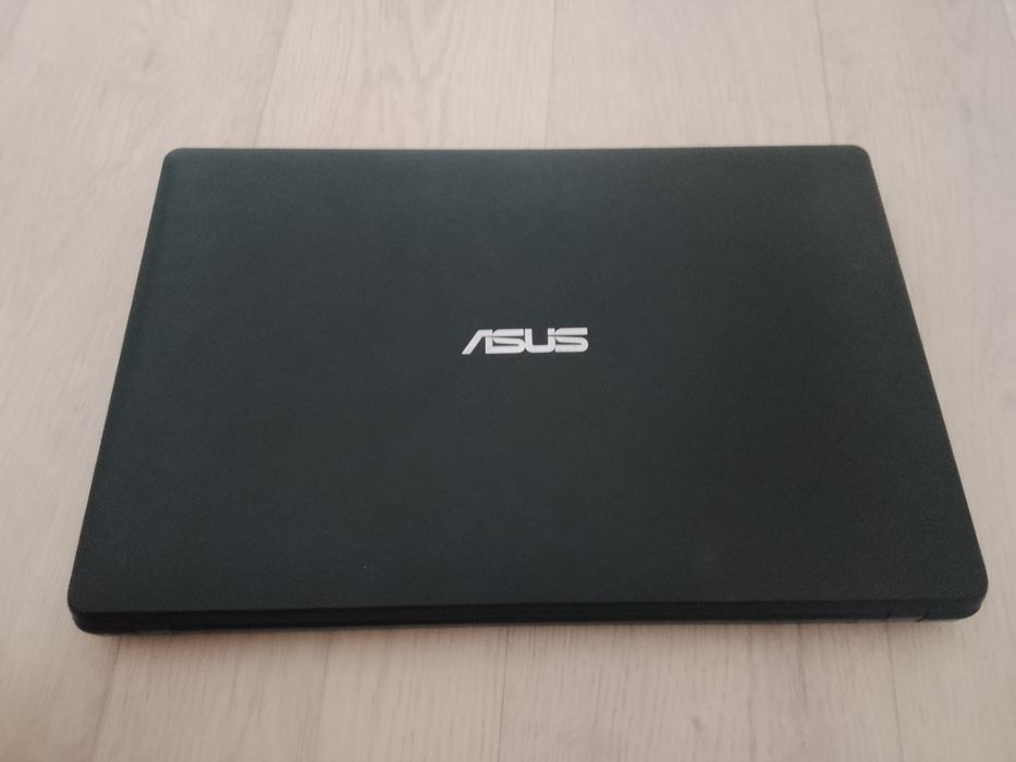 Asus noutbuk работает хорошо