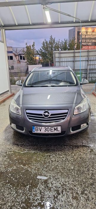 Insignia Sports Tourer Wagon