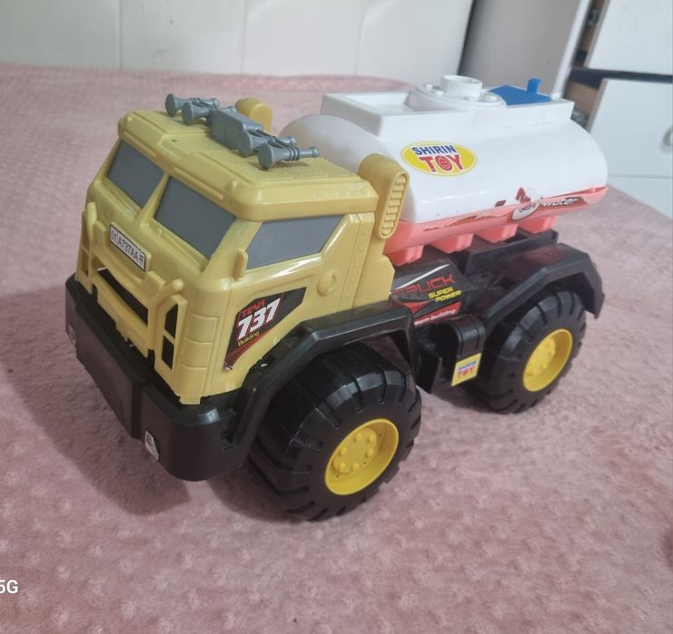 Продам бокс из 6 машин