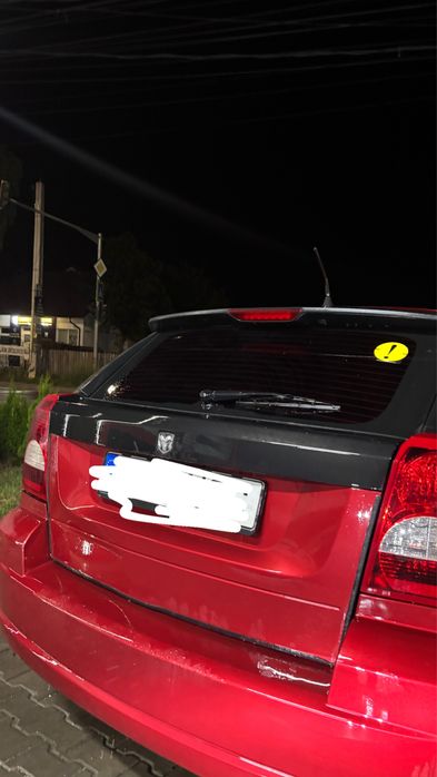 Vand dodge caliber rosu