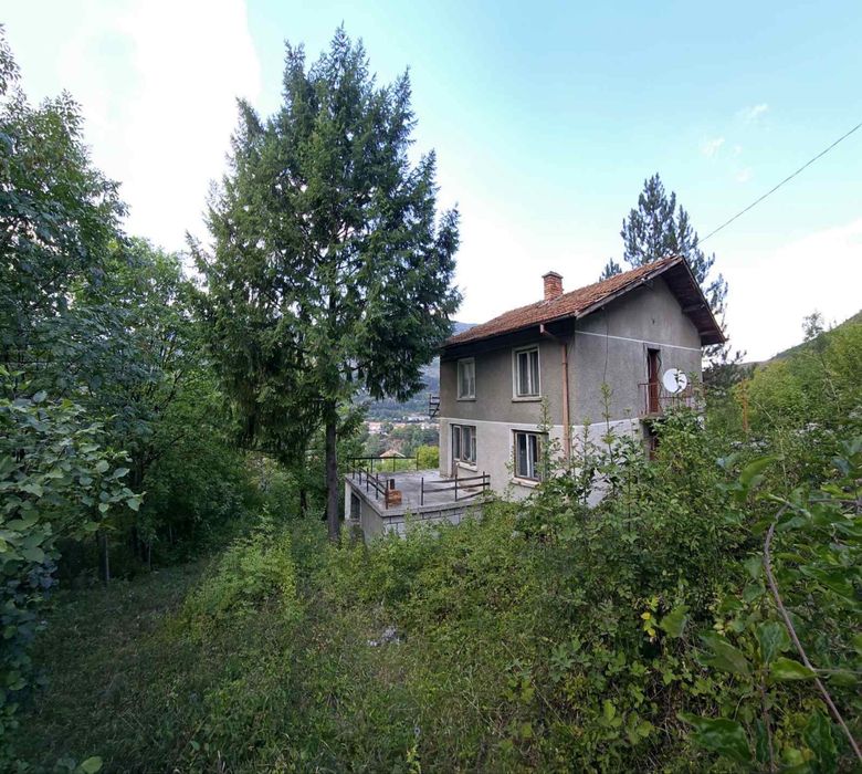 Продава се Къща в с. Церово, Област София-област - 100 кв.м за 434 €/кв.м - Снимка #1