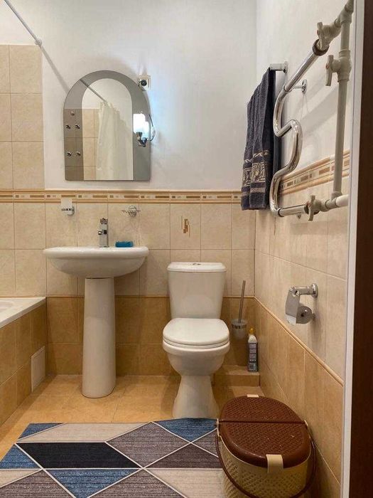 Продается 1 ком квартира ул.Сатпаева 48Г
