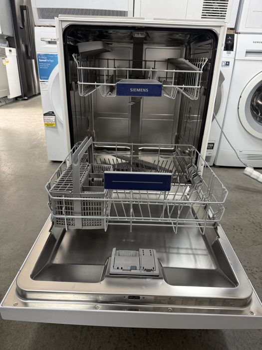 Съдомиялна машина за вграждане Siemens IQ500 60см
