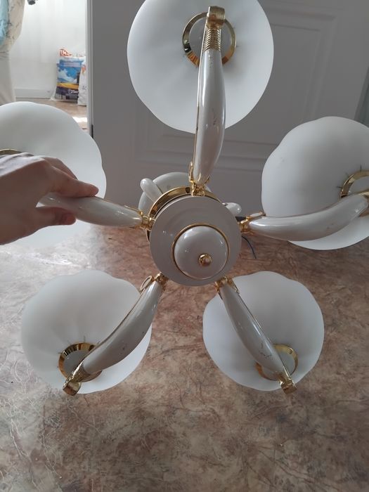 Люстра сатылады 5000 тг