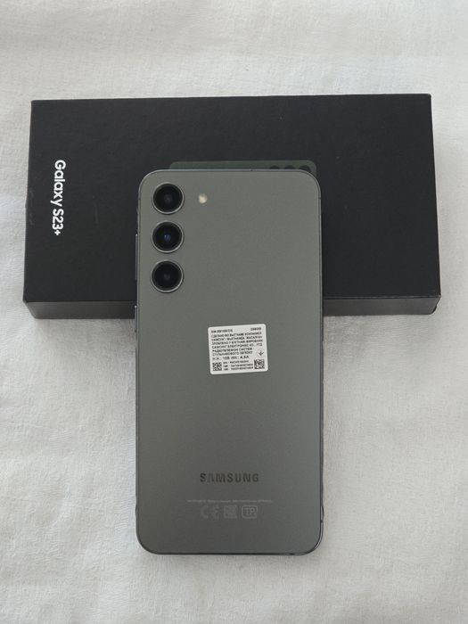 Смартфон Samsung galaxy S23+