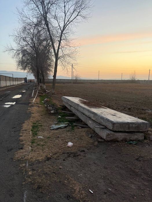 Yer sotiladi hamma hujjatlari joyida