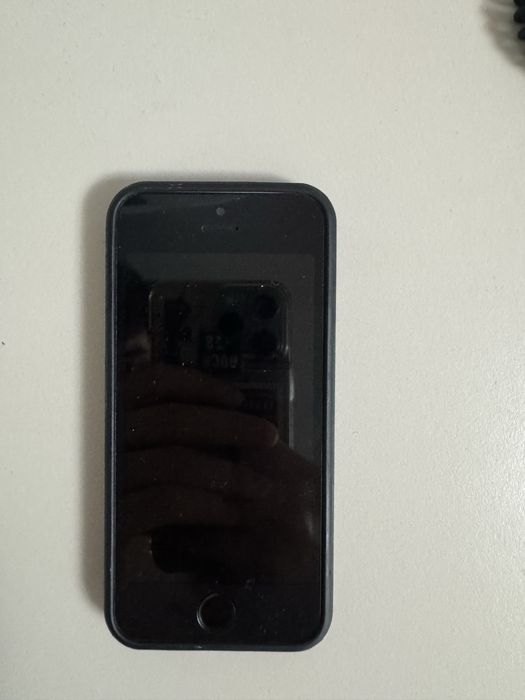iPhone 5s в хорошем состоянии