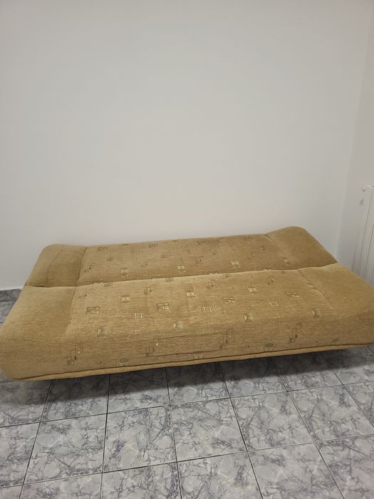 Vând canapea extensibila