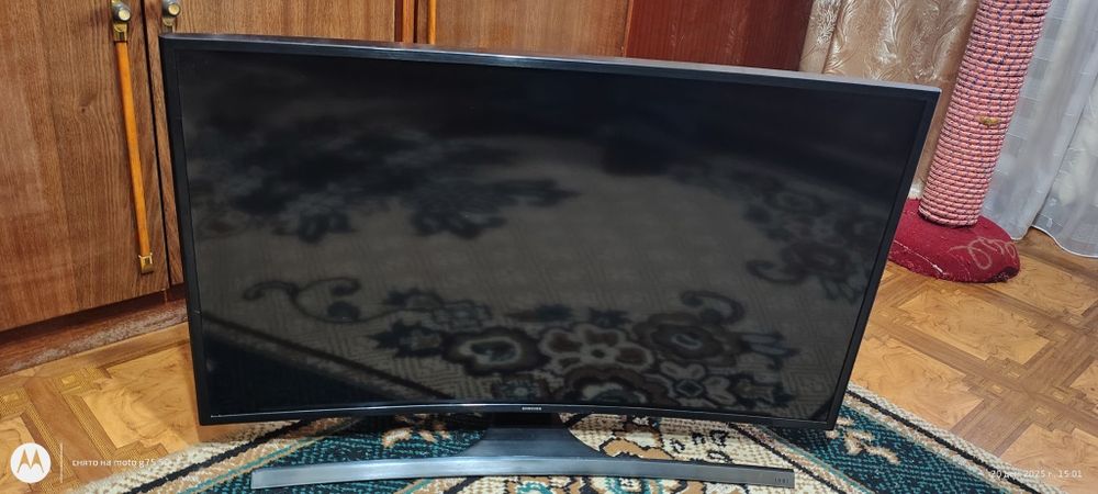 Телевизор samsung.