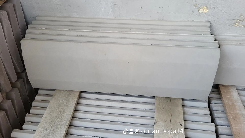 Capace de gard din beton