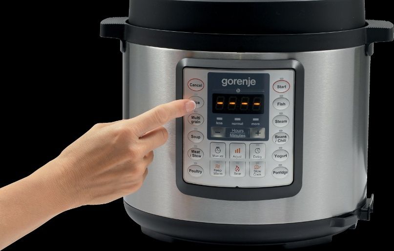 Мултикукър Gorenje MC6MBK, 1000 W, 6 л, 15 програми, Програма за готвене под налягане, Сребрист
