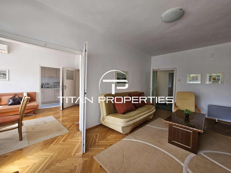 Четиристаен апартамент, под наем, Център