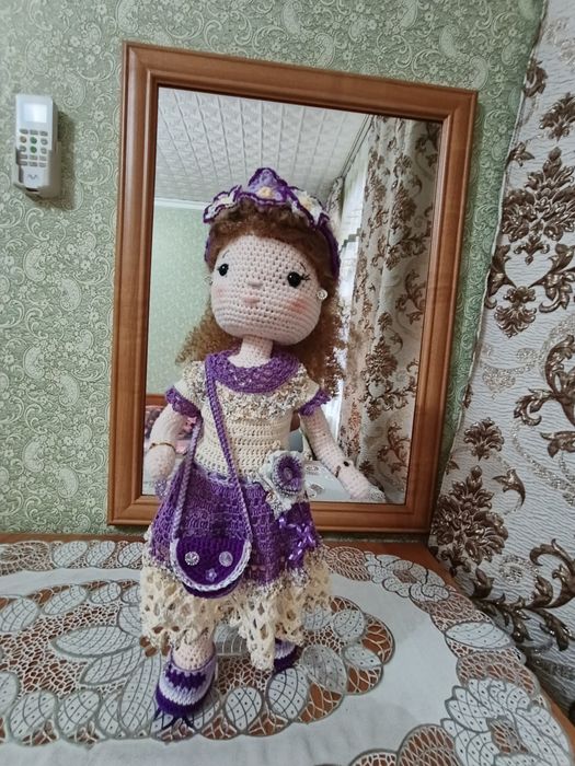 Игровая вязанная куколка