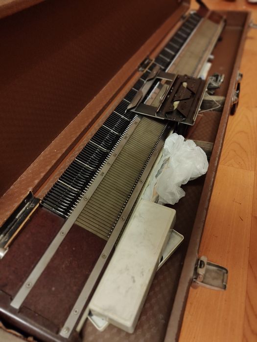 Вязальная машина Нева 1