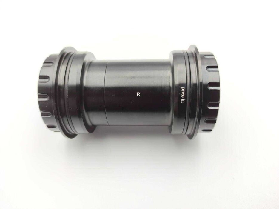 Butuc pedalier PressFit cu insurubare 46x68mm bb shell pentru ax 24mm nou