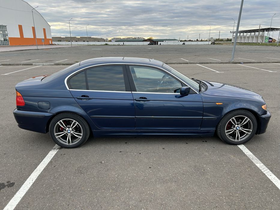 Продам BMW E46  2000 год