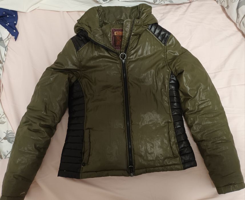 Детско якенце за момиче