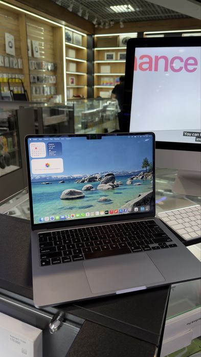 MacBook Air 13 M2 8/256GB Gray