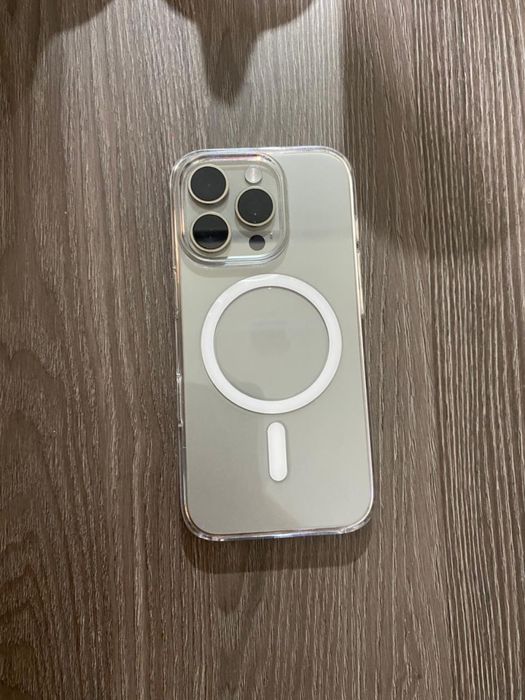 Продам Айфон 16 про 128 гб