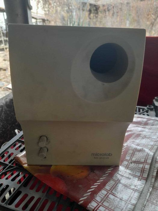 Усилитель (MICROLAB M-200 )