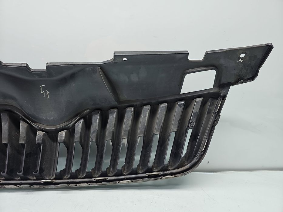 Grila bara fata Skoda Fabia 2 (5J, 542) [Fabr 2007-2014] Hatchback 5J0