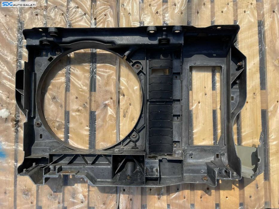 Trager Tragher Panou Frontal Calandru Peugeot 407 1.6 HDI 2004 - 2010 Cod 9646474780