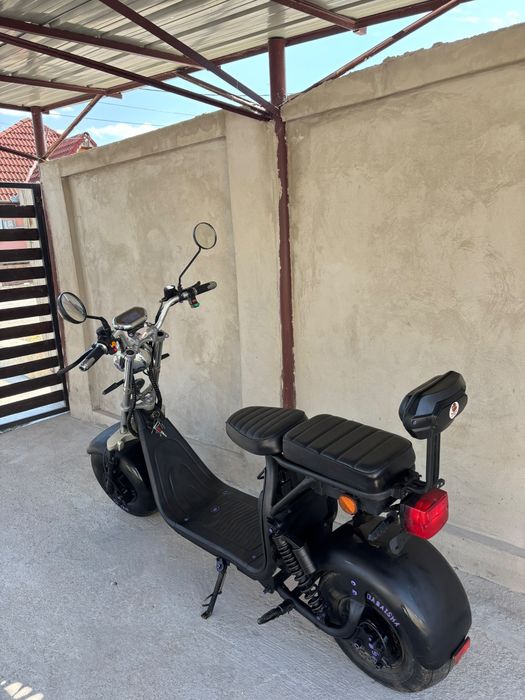 Vând Scuter Tip Harley