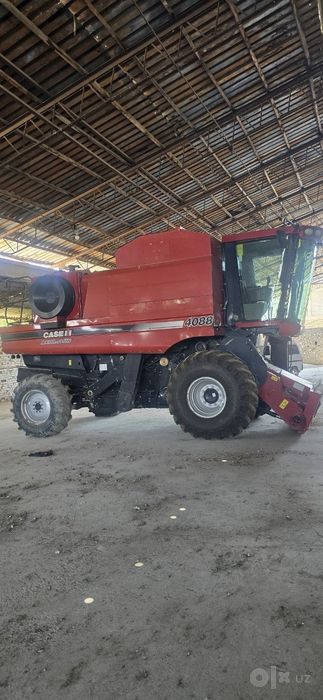 Case IH AXF 4088 kombayn