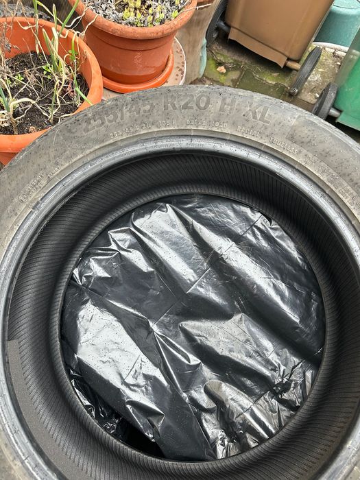 Anvelope Continental 255/45 r20