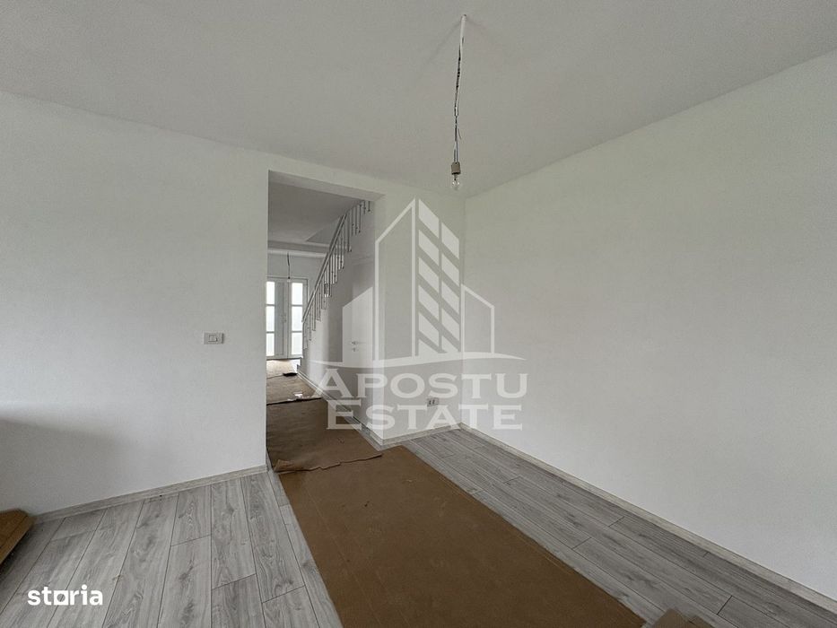Duplex 4 camere (3 camere + birou), Mosnita Noua