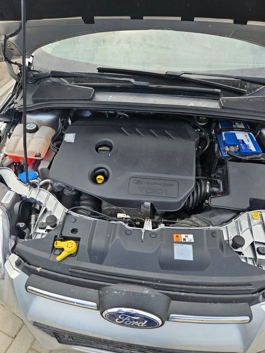 FORD Focus 2012 — imagine 5