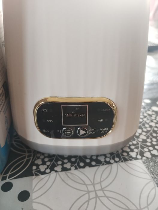 Шейкър за мляко за бебе