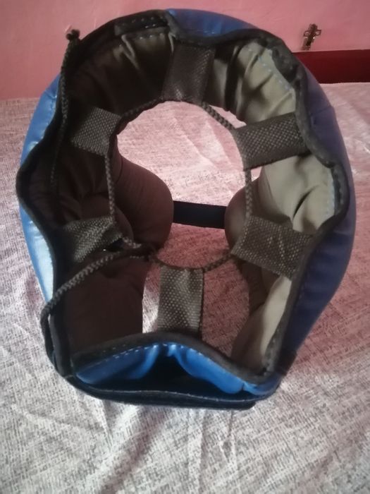 Продам шлем боксёрский