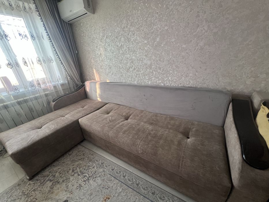 Диван,кровать срочно