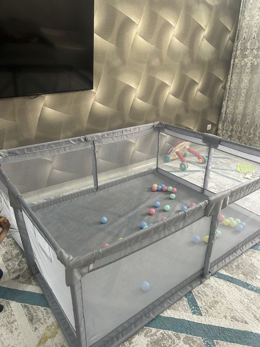 Продам манеж 180*200