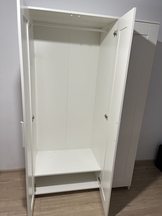 Dulap cu trei uși / ikea