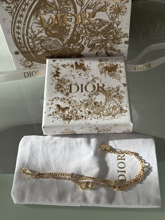 Bratara Dior superba deosebita