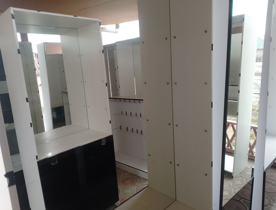 Шкаф/стеллаж/полка