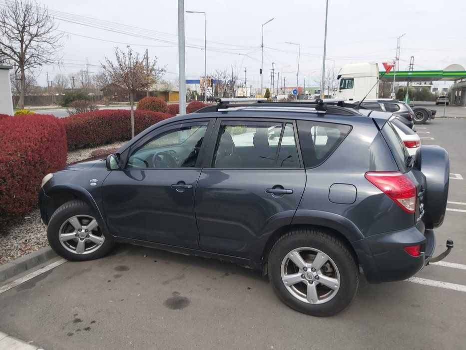 Toyota RAV4 2,2 D-CAT, 4x4, 176CP, an 2006 vânzare sau schimb