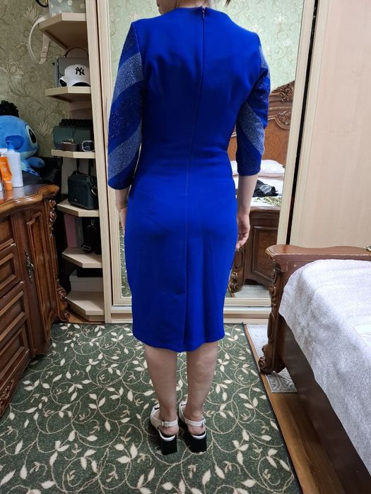 Ayollar ko'ylagi modniy Srochno