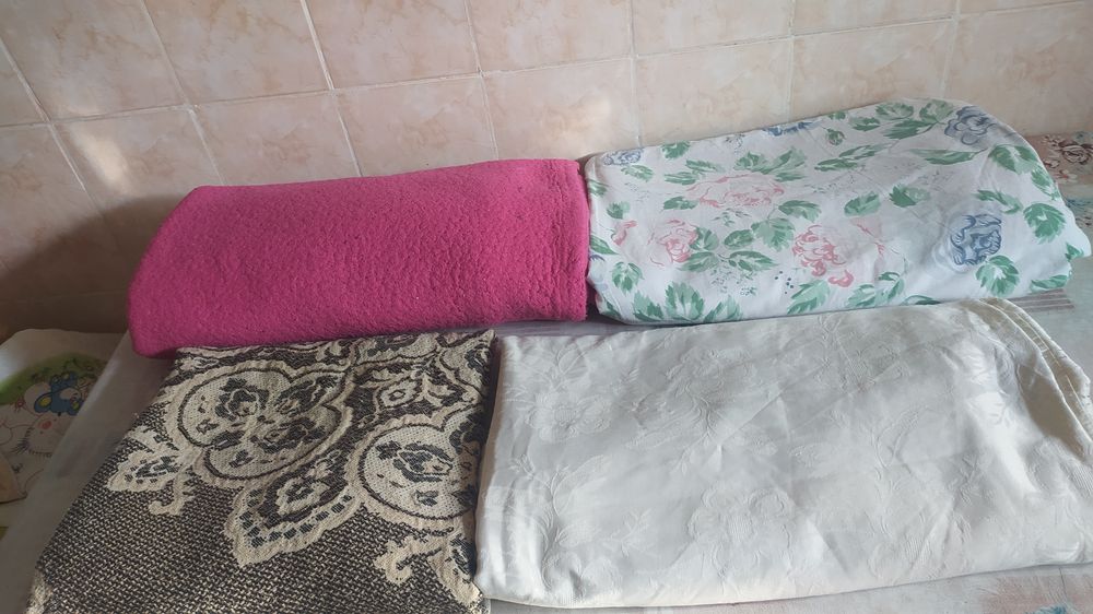 Продам подушки,одеяла, покрывала, пододеяльники, простыни