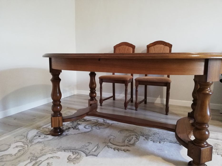 продам стол и стулья